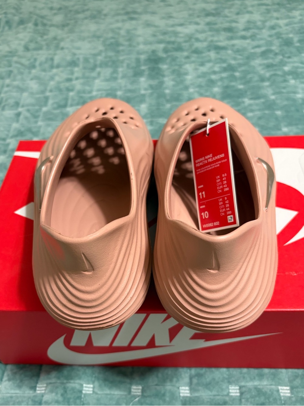 Nike ReactX Rejuven8 Women’s Rose Gold Slides Shoes Size 11 HV5062-602 - Picture 4 of 7